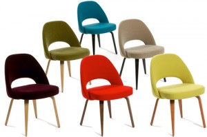 Per Side Chair vari colori per il tessuto di rivestimento della sedia di Saarinen. (Knoll)