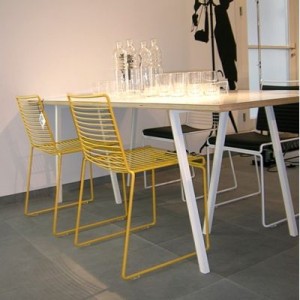 hee-chair-by-hay-is-light-stackable-and-resistant-deco-and-design-a-beautiful-choice-of-colour