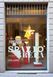 Foscarini Spazio Brera_Christmas 2013_window2